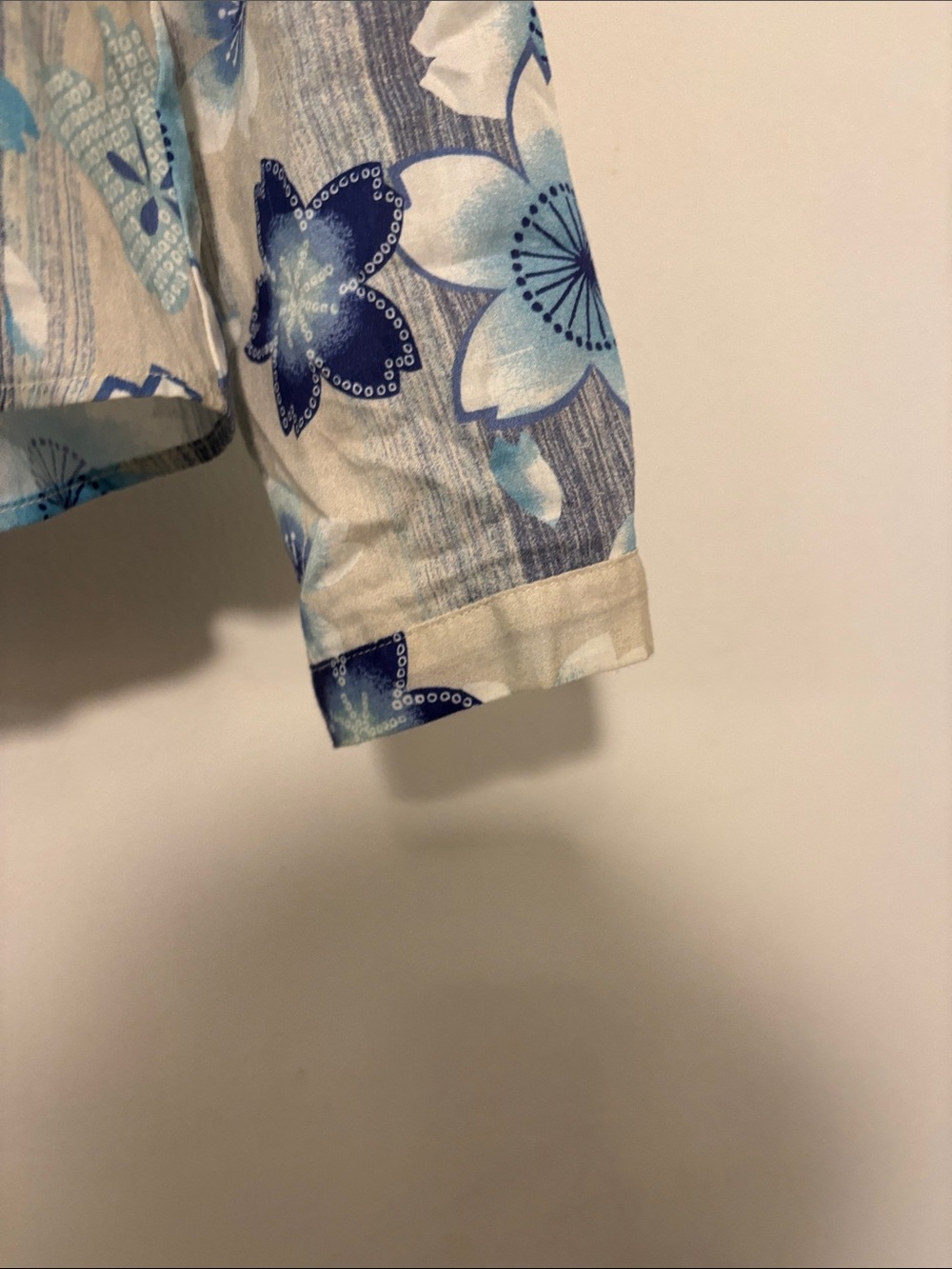 Warm Brand Lightweight Blue Floral Long-Sleeve Women's Top - Picture 5 of 7